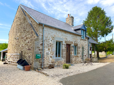house for sale in Mayenne