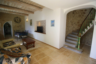 Maison à vendre à Saint-Chinian, Hérault, Languedoc-Roussillon, avec Leggett Immobilier