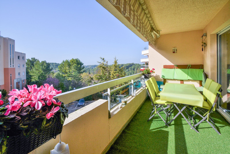 French property for sale in Mougins, Alpes-Maritimes - €329,000 - photo 0