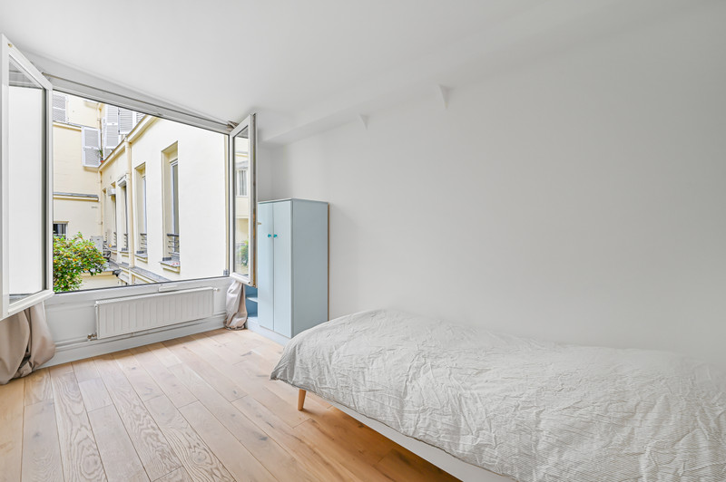 French property for sale in Paris 10e Arrondissement, Paris - €1,665,000 - photo 5