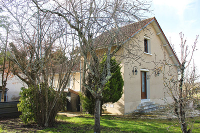 Maison à vendre à Peyrat-de-Bellac, Haute-Vienne, Limousin, avec Leggett Immobilier