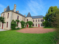 Propriété à vendre à Geay, Deux-Sèvres - 1 170 212 € - photo n°1