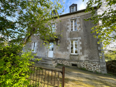 Maison à vendre à Mayenne, Mayenne, Pays de la Loire, avec Leggett Immobilier