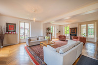 Propriété à vendre à Tournan-en-Brie, Seine-et-Marne - 1 975 000 € - photo n°5