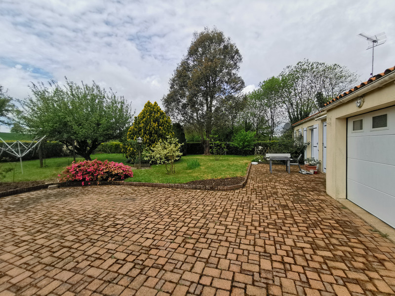 French property for sale in Saint-Pierre-du-Chemin, Vendée - €135,000 - photo 9