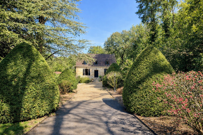 French property for sale in Carsac-Aillac, Dordogne - €1,645,000 - photo 9