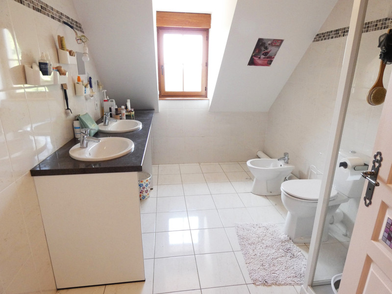 French property for sale in Chalvignac, Cantal - €424,000 - photo 9