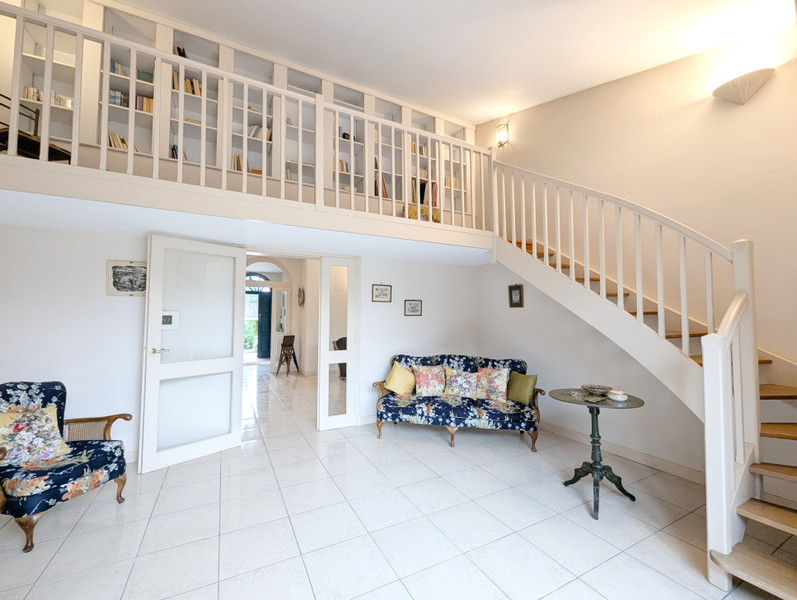 French property for sale in Castres, Tarn - €434,000 - photo 3