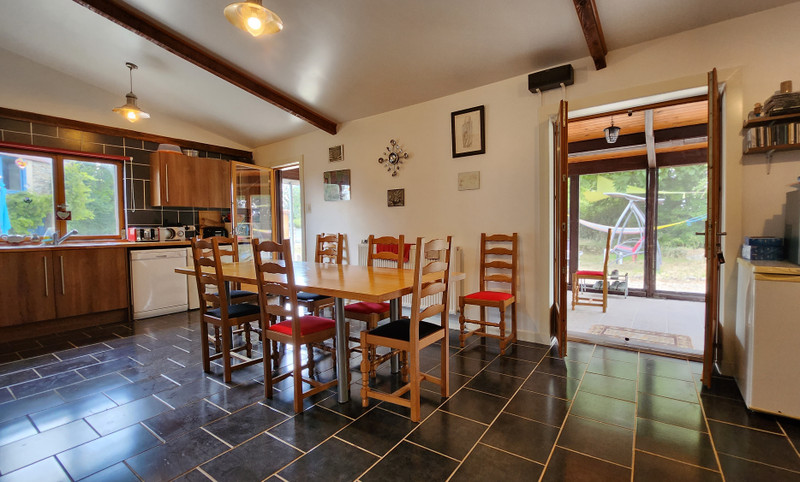 French property for sale in Linazay, Vienne - &#8364;152,600 - photo 3