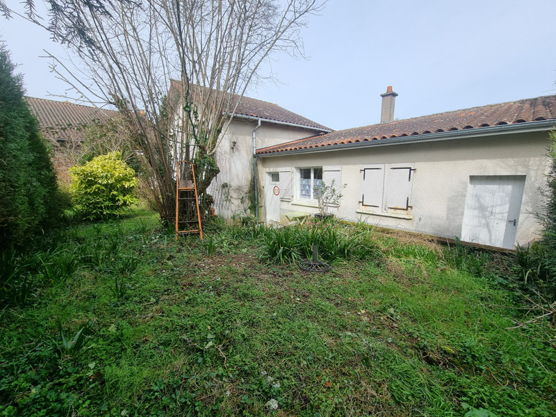 French property for sale in Chassenon, Charente - €77,000 - photo 3
