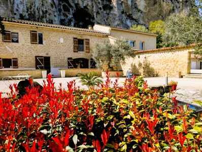 Maison à vendre à Villeneuve-lès-Avignon, Gard, Languedoc-Roussillon, avec Leggett Immobilier
