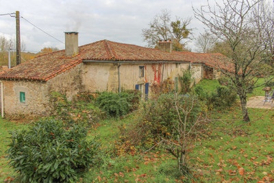 Maison à vendre à Azay-sur-Thouet, Deux-Sèvres, Poitou-Charentes, avec Leggett Immobilier