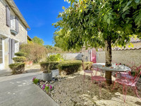 Maison à vendre à Val-d'Auge, Charente - 235 400 € - photo 3