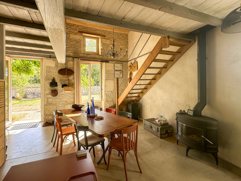French property for sale in Aumagne, Charente-Maritime - €340,200 - photo 3