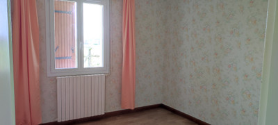 French property for sale in Saint-Gaudent, Vienne - €147,150 - photo 7