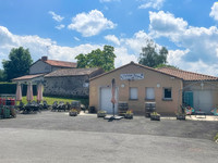 Commerce à vendre à Oradour-Fanais, Charente - 54.600 € - photo 1