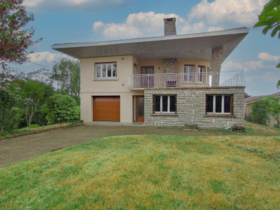 Maison à vendre à Mâcon, Saône-et-Loire, Bourgogne, avec Leggett Immobilier