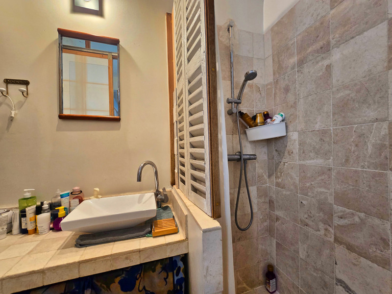 French property for sale in Paris, Paris - €298,000 - photo 7