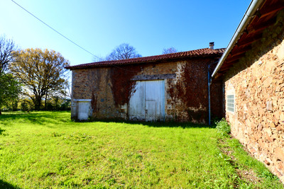 French property for sale in Écuras, Charente - €62,600 - photo 8