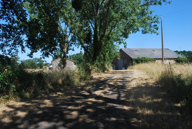 French property for sale in Saint-Martial-sur-Isop, Haute-Vienne - €194,000 - photo 1