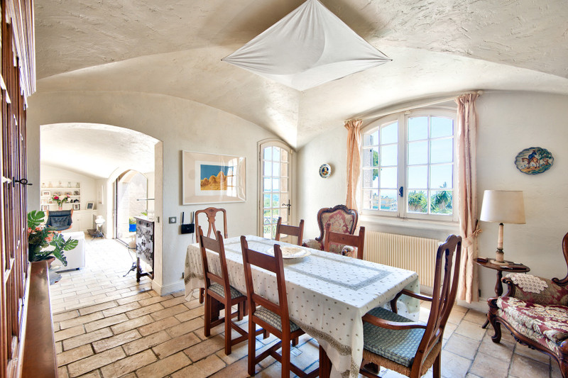 French property for sale in Nice, Alpes-Maritimes - €2,395,000 - photo 4