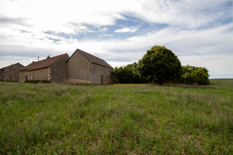 French property for sale in Antogny-le-Tillac, Indre-et-Loire - €99,000 - photo 8