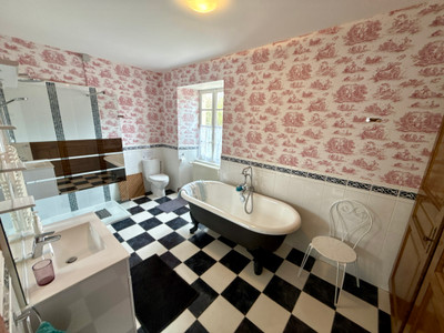 French property for sale in Challignac, Charente - €775,000 - photo 11