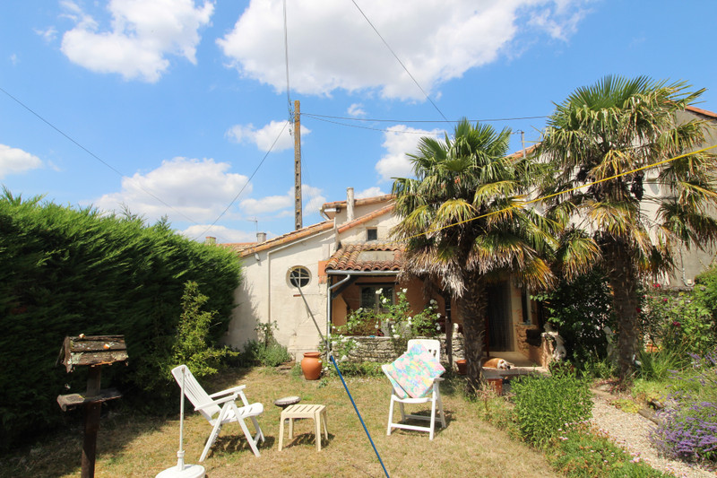 French property for sale in Vanzay, Deux-Sèvres - photo 2