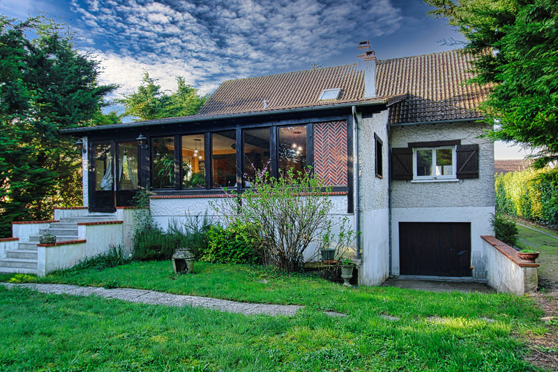 Maison à vendre à Orléans, Loiret - 300.000 € - photo 1