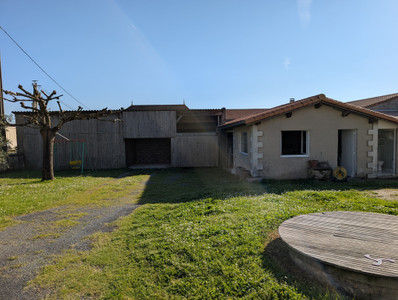 French property for sale in Montguyon, Charente-Maritime - €375,000 - photo 8