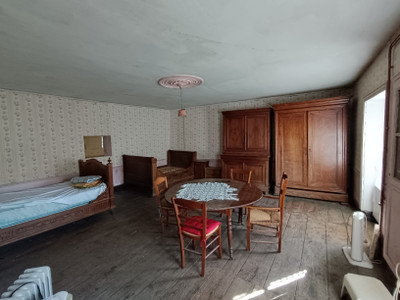 French property for sale in Auzances, Creuse - €129,900 - photo 10