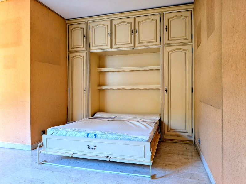 French property for sale in Nice, Alpes-Maritimes - €230,000 - photo 1