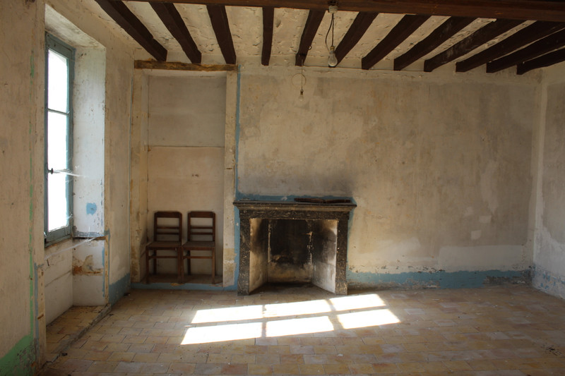 French property for sale in Nogent-le-Rotrou, Eure-et-Loir - €140,000 - photo 3