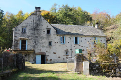 Maison à vendre à Brezons, Cantal, Auvergne, avec Leggett Immobilier