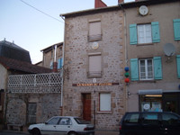 Maison à vendre à Bourganeuf, Creuse - 28 600 € - photo 1