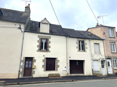 Maison à vendre à Pré-en-Pail-Saint-Samson, Mayenne, Pays de la Loire, avec Leggett Immobilier