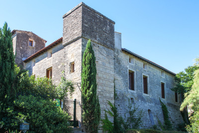 French property for sale in Fabrègues, Hérault - €1,695,000 - photo 1