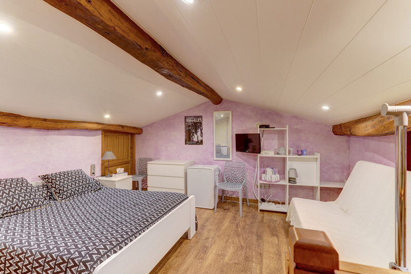 French property for sale in Saint-Flour, Puy-de-Dôme - €447,000 - photo 9