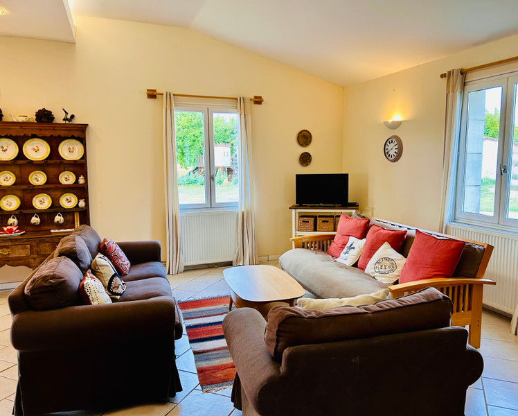French property for sale in Nabinaud, Charente - €172,800 - photo 1