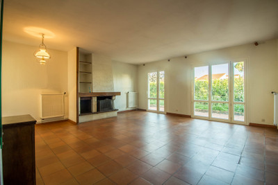 French property for sale in Angoulême, Charente - €145,000 - photo 3