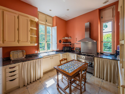 French property for sale in Salies-de-Béarn, Pyrénées-Atlantiques - €1,064,000 - photo 5