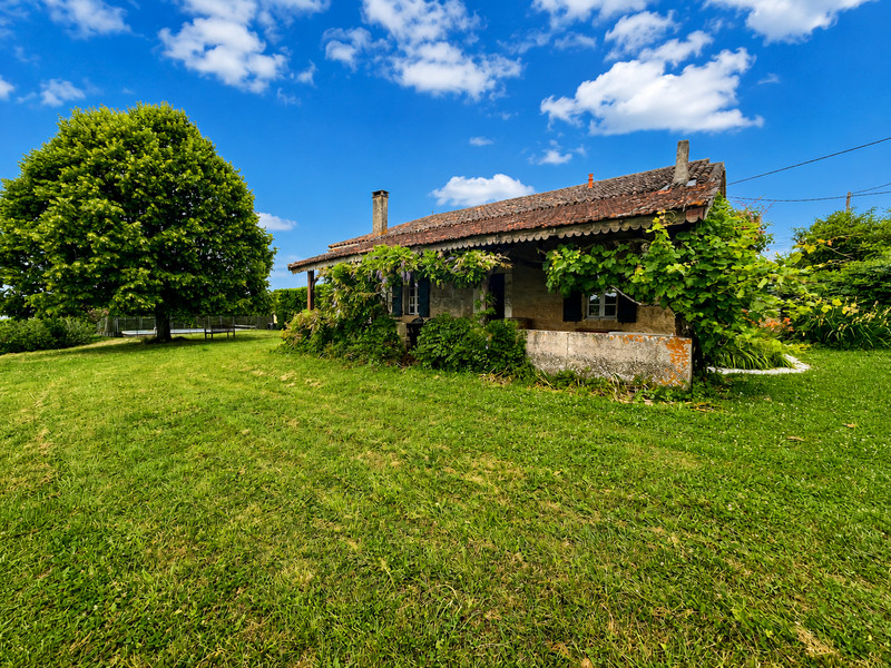 French property for sale in Montignac-Toupinerie, Lot-et-Garonne - €275,000 - photo 0