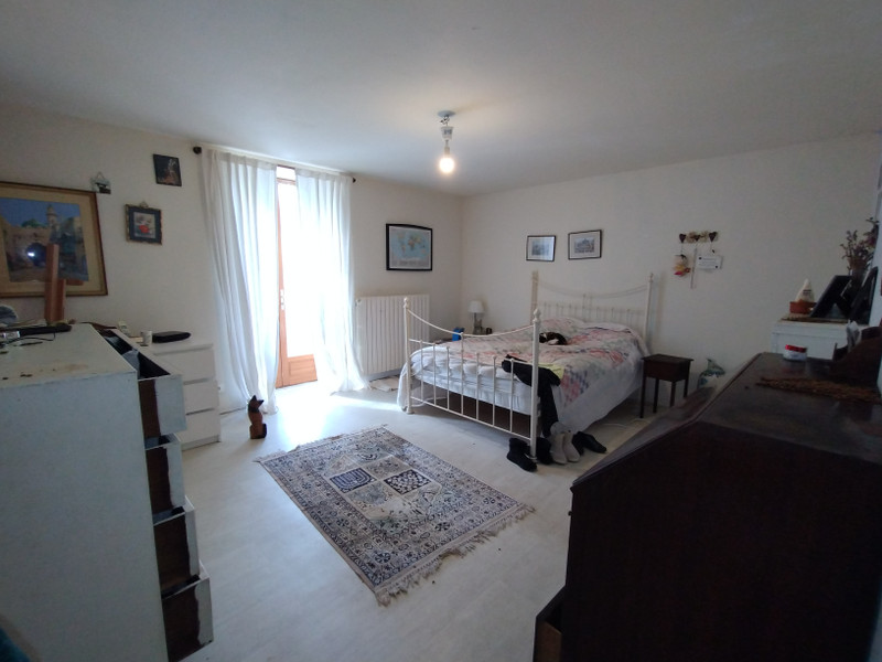 French property for sale in Jouhet, Vienne - €183,600 - photo 2