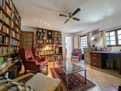 French property for sale in Courniou, Herault - €318,000 - photo 6