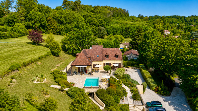 French property for sale in Sarlat-la-Canéda, Dordogne - €630,000 - photo 0
