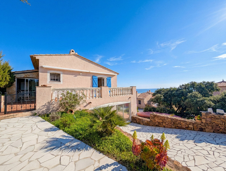 Propriété à vendre à Saint-Raphaël, Var - 1 370 000 €