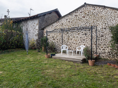 French property for sale in Pressignac, Charente - €69,000 - photo 7