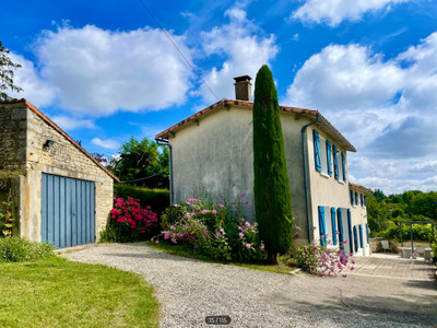 house for sale in Deux-Sèvres
