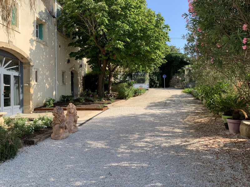 House for sale in Margon Hérault Charming Auberge with 12 ensuite