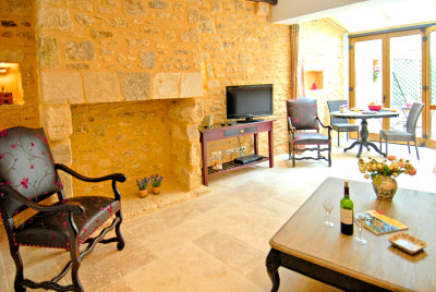 French property for sale in Sarlat-la-Canéda, Dordogne - €380,000 - photo 2
